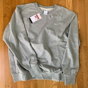 NWT Nike Dri-Fit Crew Sweatshirt